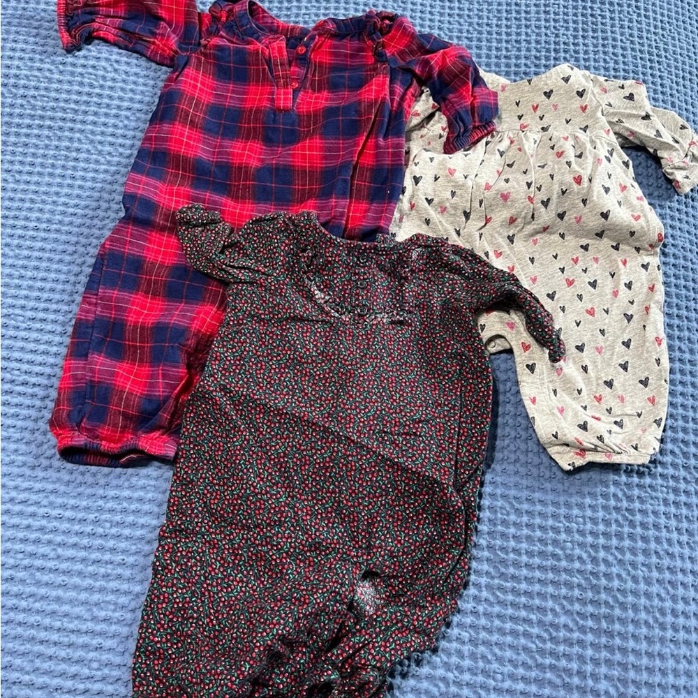 Baby gap girl onsies